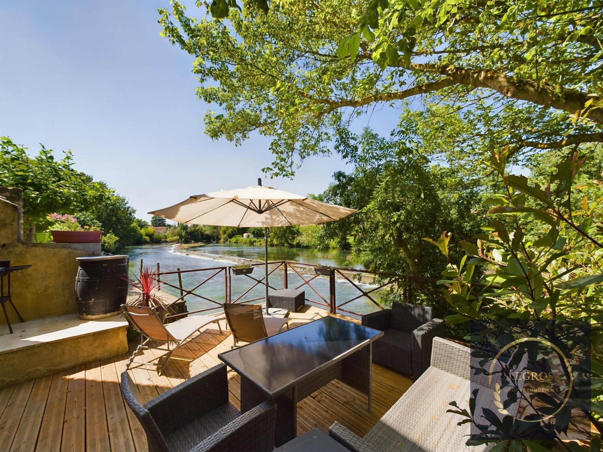 La Terrasse Du Pecheur Villa ลีล-ซูร์-ลา-ซอร์ก ภายนอก รูปภาพ