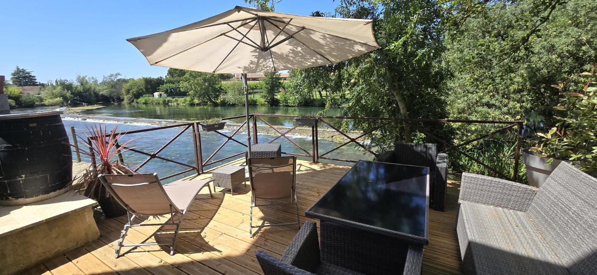 La Terrasse Du Pecheur Villa ลีล-ซูร์-ลา-ซอร์ก ภายนอก รูปภาพ
